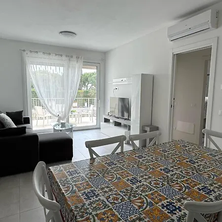 Apartmán The Breeze - With Pool *